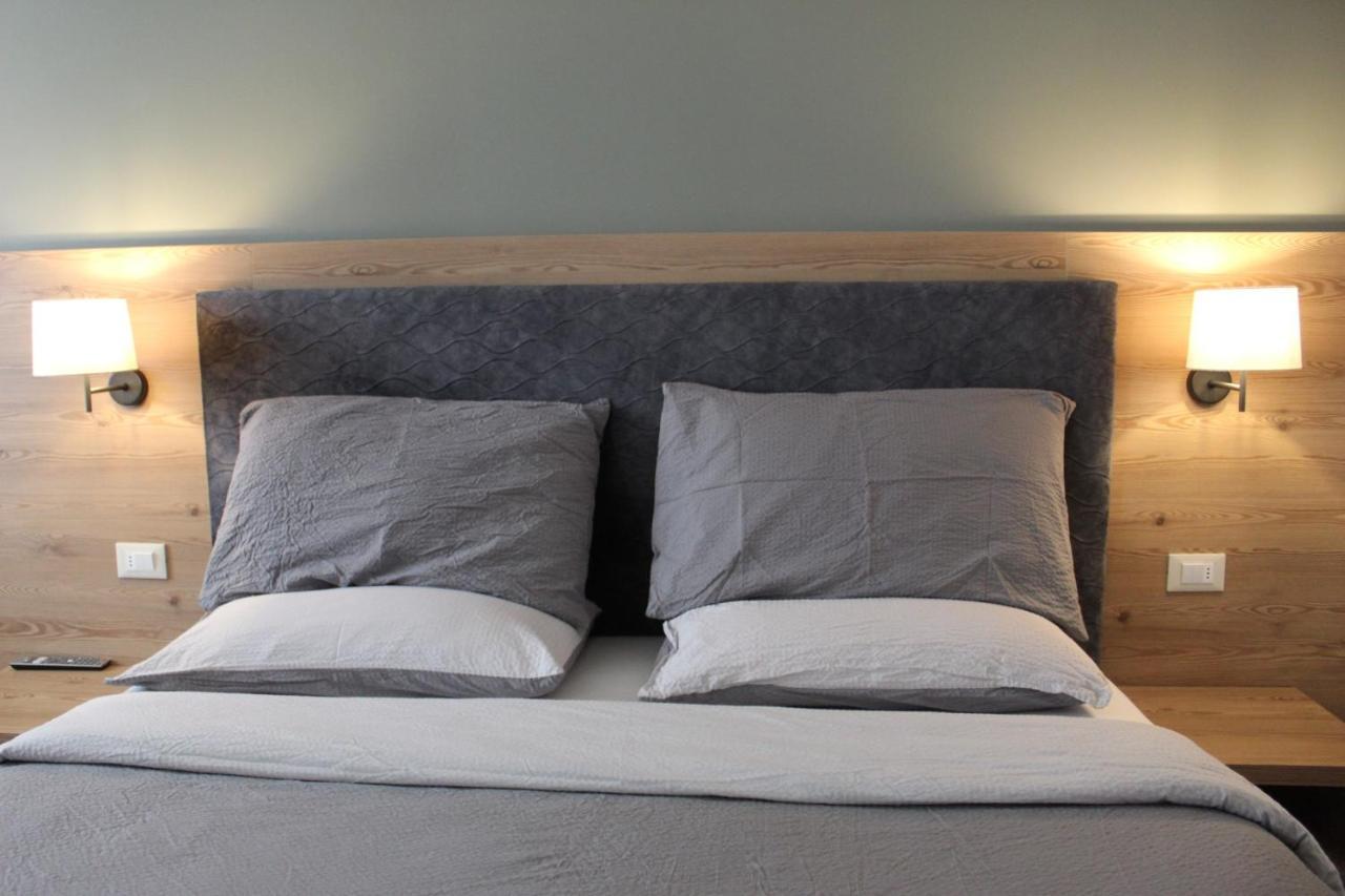 DolceAmbiez Apartments Dorsino Buitenkant foto