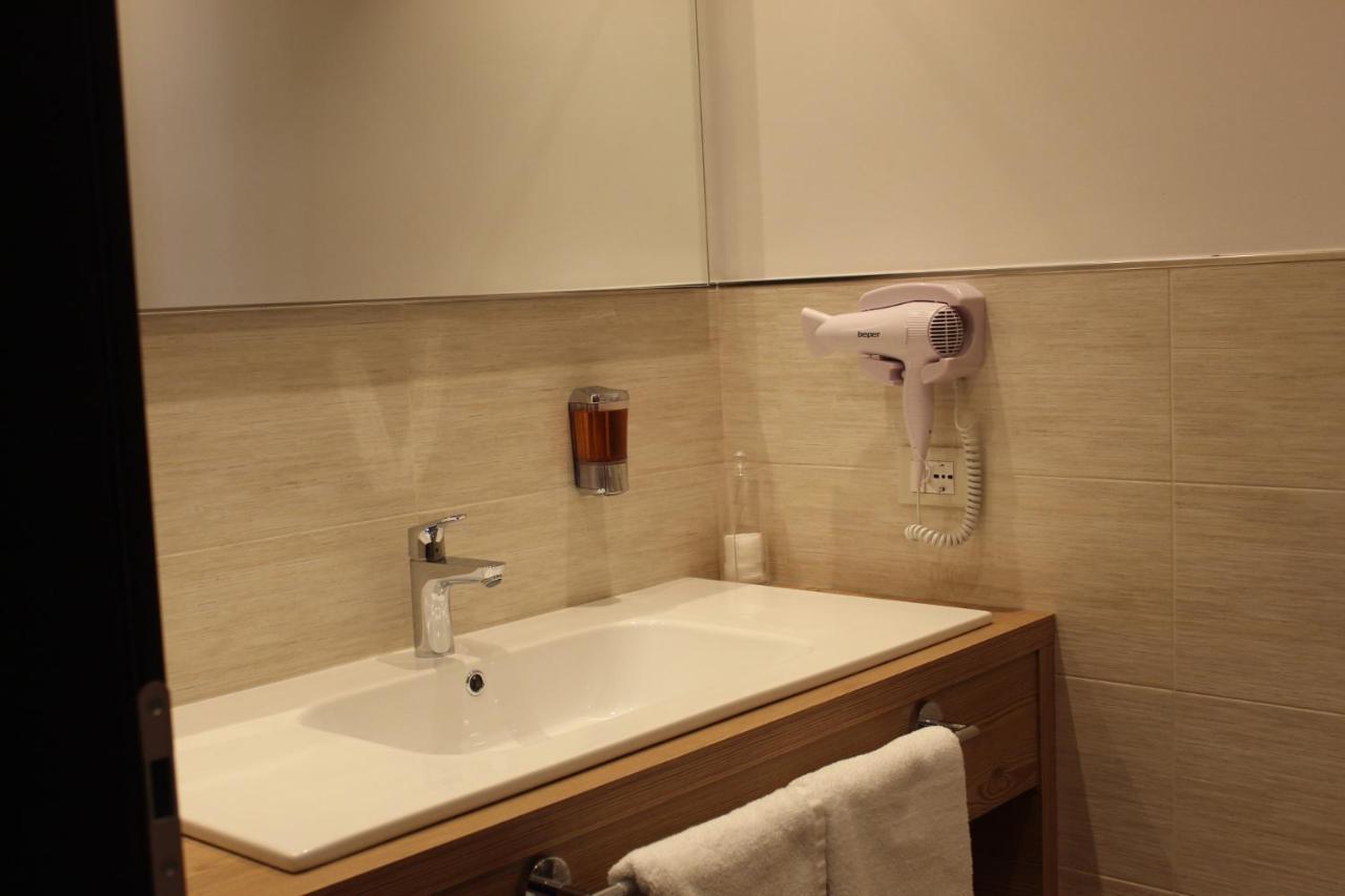 DolceAmbiez Apartments Dorsino Buitenkant foto